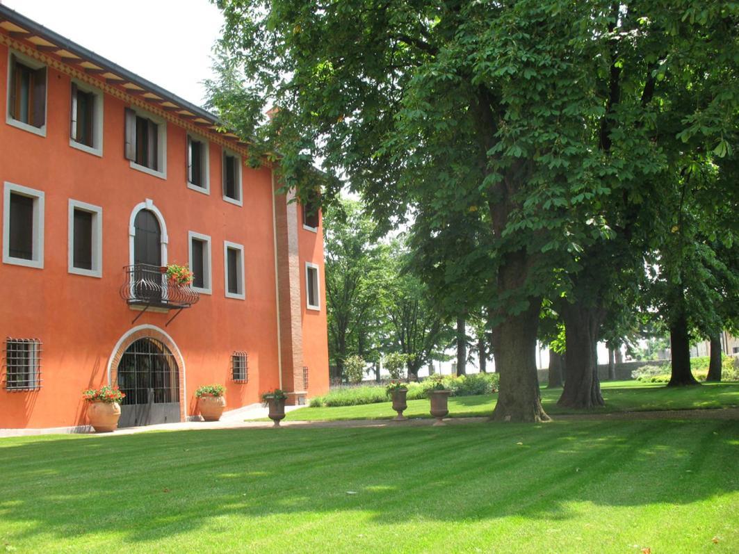 Villa Chiopris Luaran gambar